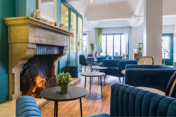 Détendez vous au bar de l'hôtel Le Beach 4*