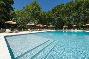 La piscine du Moulin de Vernègues est parfaite pour souffler entre deux réunions