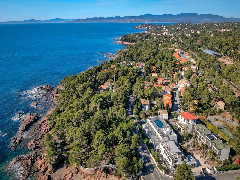 photo n°12 de Séminaires & Location de Salles à Saint-Raphaël – La Plage 4*, Côte d’Azur