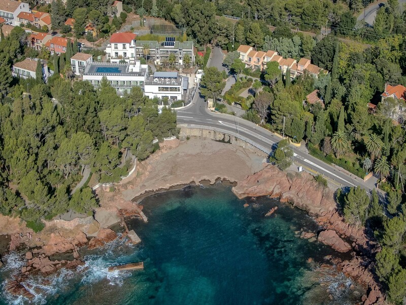 photo n°11 de Séminaires & Location de Salles à Saint-Raphaël – La Plage 4*, Côte d’Azur