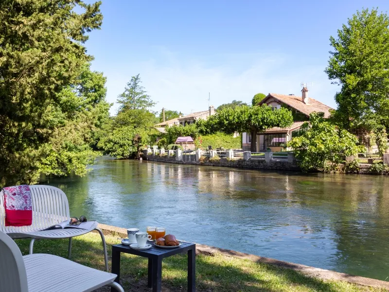 photo n°1 de Séminaires & Location de Salles au Domaine de la Petite Isle – L’Isle-sur-la-Sorgue en Provence