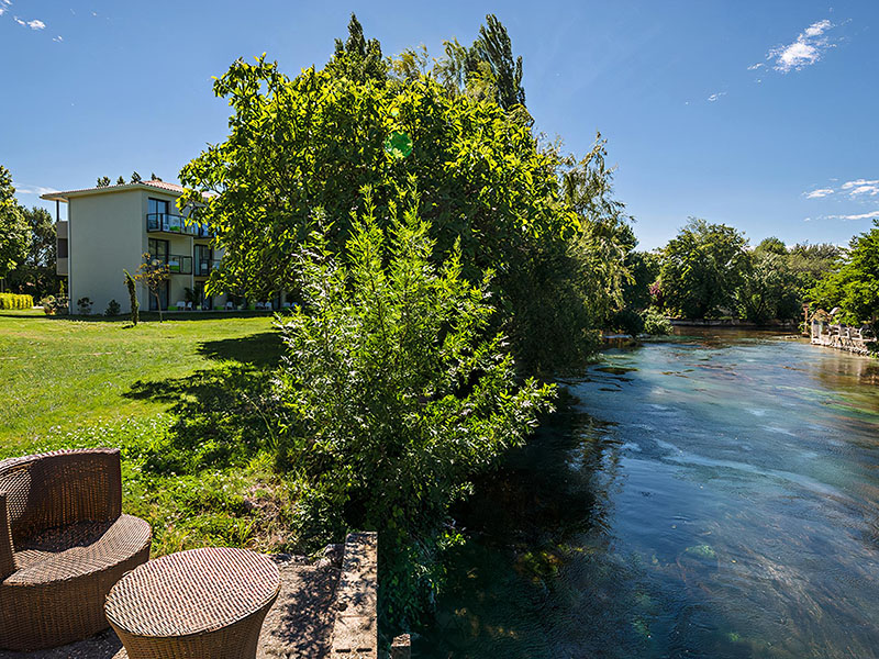 photo n°7 de Séminaires & Location de Salles au Domaine de la Petite Isle – L’Isle-sur-la-Sorgue en Provence