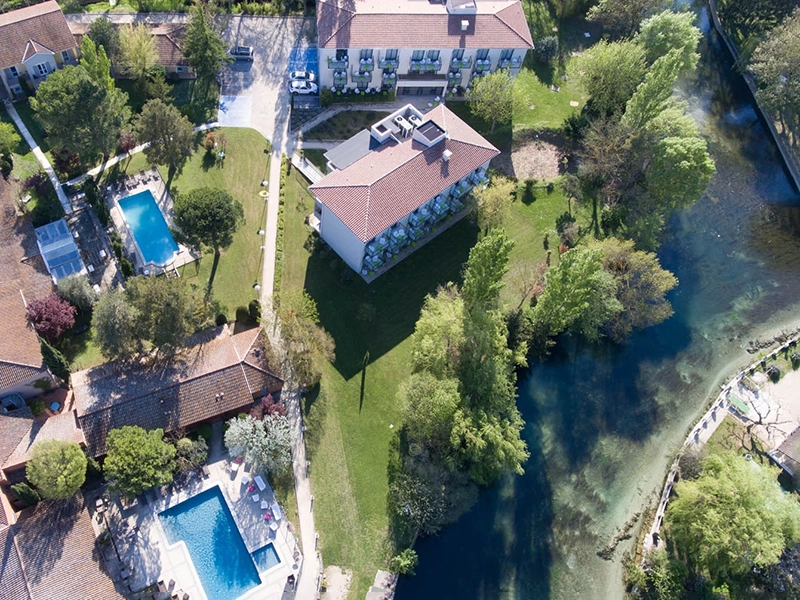 photo n°8 de Séminaires & Location de Salles au Domaine de la Petite Isle – L’Isle-sur-la-Sorgue en Provence