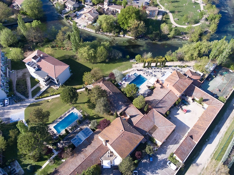 photo n°12 de Séminaires & Location de Salles au Domaine de la Petite Isle – L’Isle-sur-la-Sorgue en Provence