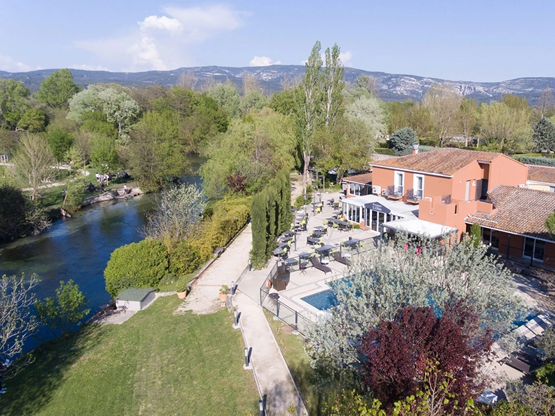 photo n°2 de Séminaires & Location de Salles au Domaine de la Petite Isle – L’Isle-sur-la-Sorgue en Provence